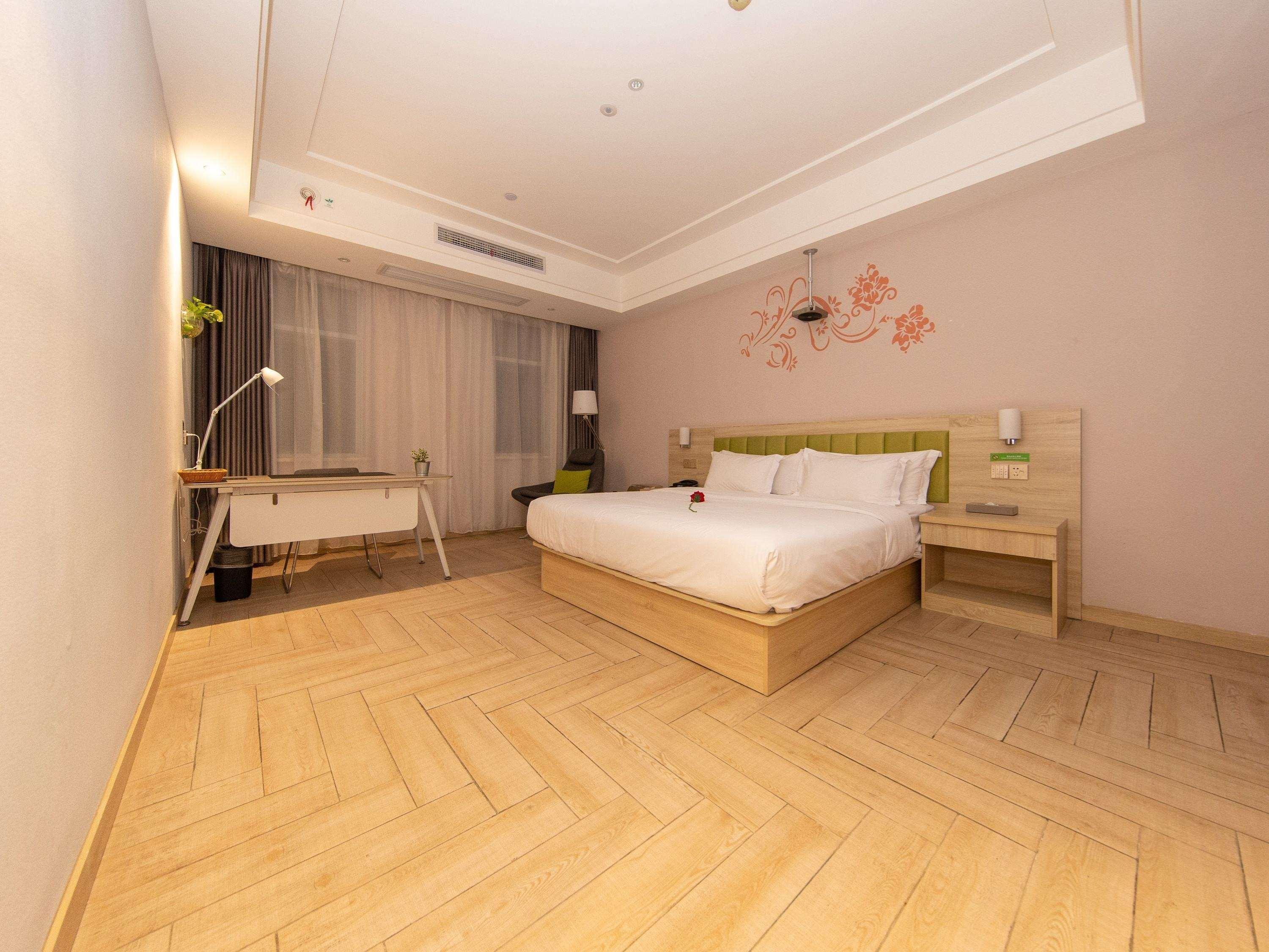 Отель Ibis Styles Nantong Development Zone Shimao Plaza Экстерьер фото