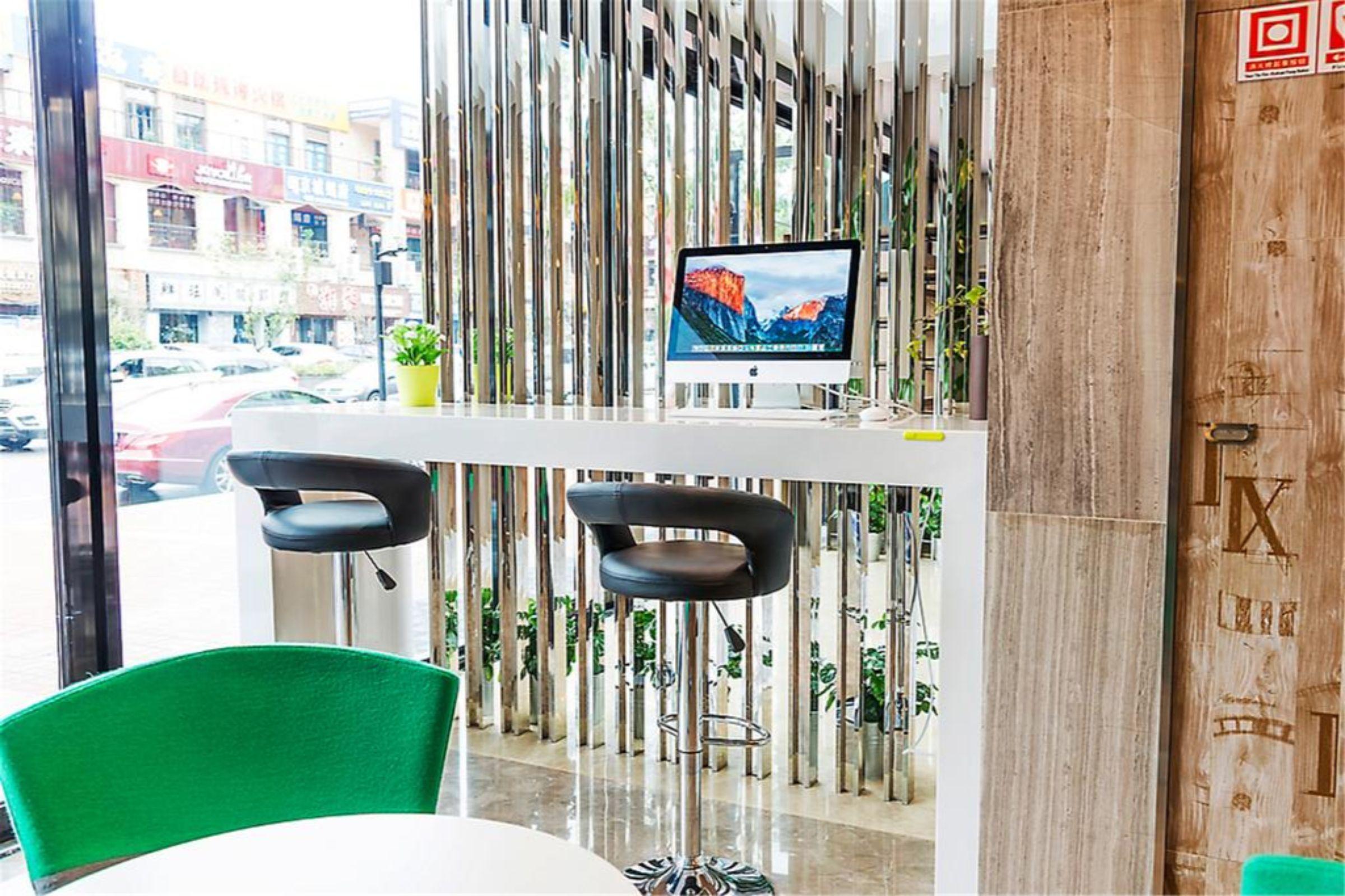Отель Ibis Styles Nantong Development Zone Shimao Plaza Экстерьер фото