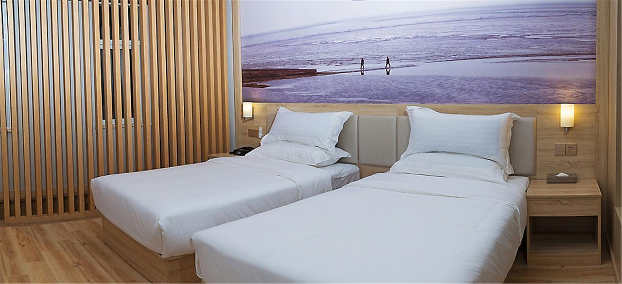 Отель Ibis Styles Nantong Development Zone Shimao Plaza Экстерьер фото