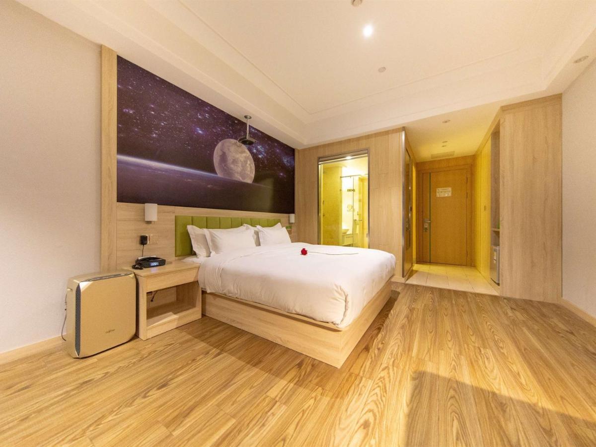 Отель Ibis Styles Nantong Development Zone Shimao Plaza Экстерьер фото