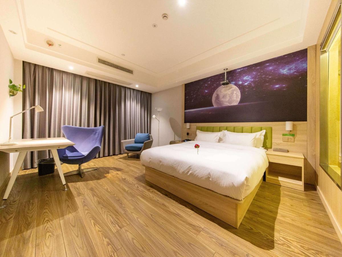 Отель Ibis Styles Nantong Development Zone Shimao Plaza Экстерьер фото